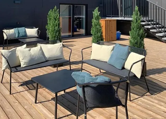 Apartment Cozy Center With Gym & Terrace Tallinn