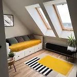 Appartamento Cozy Center With Gym & Terrace